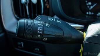 Volvo XC60 D4 Momentum A/T - 19