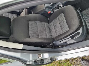 ROZPREDAM SKODA OCTAVIA 2 EU VERZIA na diely xenony - 19