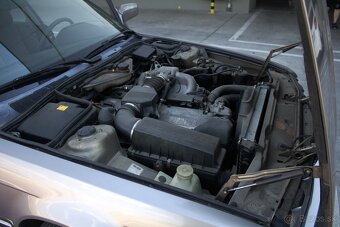 BMW 730i r.1987 - 19