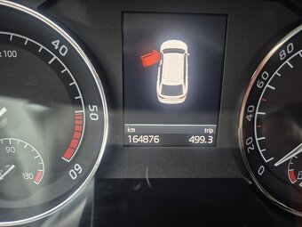 Škoda Superb Combi 2.0 TDi 110 kW DSG Ambition - 19