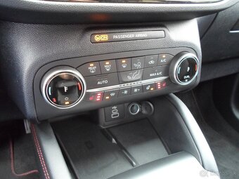 Ford Kuga 2.5 Duratec PHEV 225k ST-Line automat,ParkPilot,al - 19