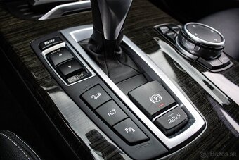 BMW X4 35d M Packet, Strešné okno, ACC, Harman Kardon, HUD - 19