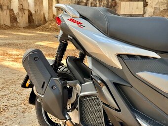 Predam Aprilia SR GT 125 model 2024 - 19