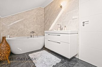 ALL INCLUSIVE | NA PREDAJ POSCHODOVÝ 5-IZBOVÝ RODINNÝ DOM, D - 19