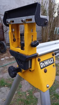 pokosová píla DEWALT DW718 - QS a stôl DE7023 - 19