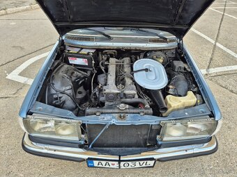 Mercedes-Benz 280CE W123 - 19