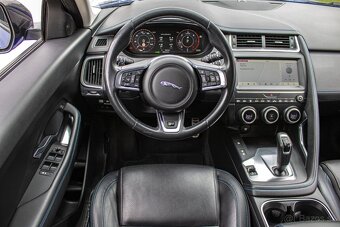 Jaguar E-Pace 2.0 I4 180k R-Dynamic SE AWD A/T - 19