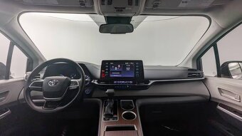 2021 TOYOTA SIENNA HYBRID LE - 8 miest - 19