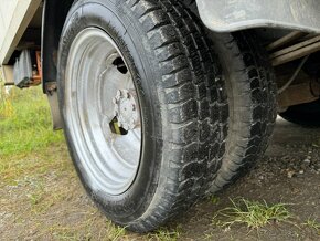 GAZ, GAZELLE 2,2TD Skříň + plošina Odpočet DPH - 19