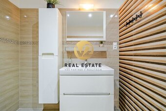 REZERVOVANÉ NA PREDAJ – Rodinný dom s krásnym pozemkom, bazé - 19