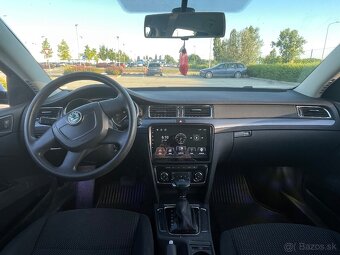 Škoda Superb Combi 2.0 TDI DSG - 19