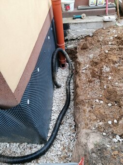 Predaj a realizácia žumpy a betónové pivnice výkopové práce - 19