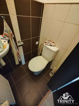 Na predaj rodinný dom s garážou v meste Nové Zámky - 19