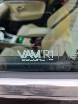 Volkswagen CC 2.0 TDI 177k INDIVIDUAL 4MOTION DSG - 19