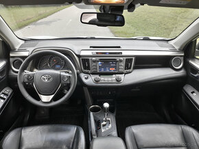TOYOTA RAV4 2,2 D-CAT 4x4 - 19