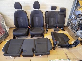 Rozpredám Hyundai tucson NX4 - 19
