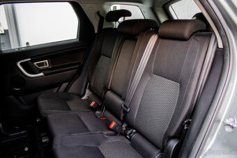 Land Rover Discovery 2.0L TD4 SE AWD A/T - 19
