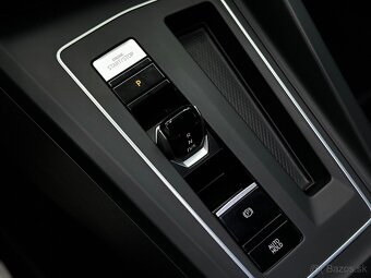 Volkswagen Golf Variant R-Line 2.0 TDI EVO DSG - 19