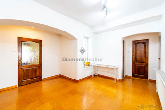 REZERVOVANÉ  Predaj RD sprostredkuje realitný maklér Patrik - 19