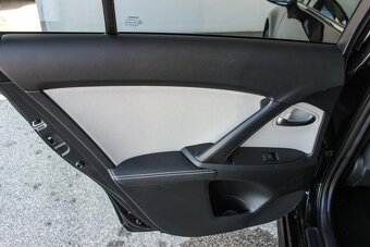 329- Toyota, Avensis, 2015, nafta, 1.6 D-4D Business, 82kw - 19