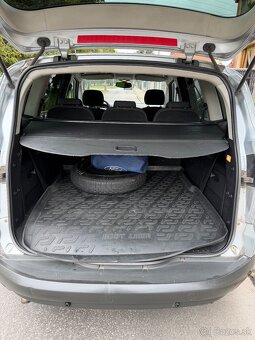 FORD SMAX 2.0 TDCI / AUTOMAT / PLNÁ VÝBAVA / PRVÝ MAJITEĽ - 19
