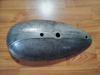 PREDÁM ORIGINÁL DIELY MOTORA JAWA PÉRÁK 250 FJ / KOMUNISTA - 19