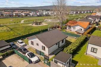 ÚTULNÝ 4-IZB RODINNÝ DOM, NOVOSTAVBA, TICHÁ ULICA - 19