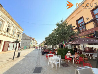 Na predaj výnimočný 2-izbový byt v historickom centre Nitry  - 19