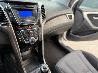 Hyundai i30 1.4i Benzin MPI DOHC CVVT Comfort//SK VOZIDLO// - 19