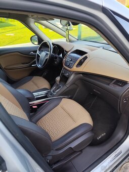 Opel Zafira Tourer 2.0 CDTi ECOTEC - 19