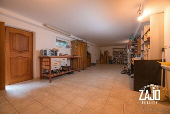 Elegantná vila s veľkorysým priestorom a wellness zónou IL - 19