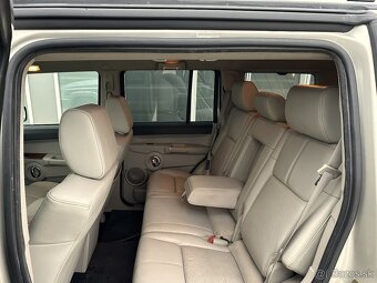 Jeep Commander 3.0 CRD 4x4 7 miestny - 19