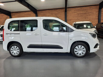 Opel Combo 1.2 - 5 Miest, rv. 2022 - 19