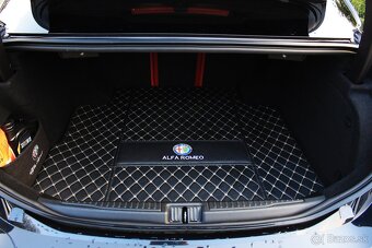 Alfa Romeo Giulia 2.0 Turbo 280 Veloce AT AWD, DPH, 62.000km - 19