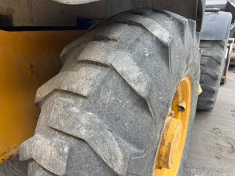 KOMATSU WB975 4X4 - 19