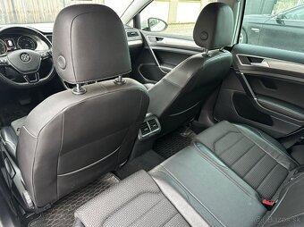 Volkswagen Golf 1.6 TDI DSG - 19