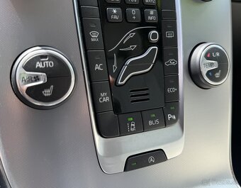 VOLVO V40 2.0 D3 Automat INSCRIPTION - 19