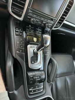 Porsche Cayenne - 19