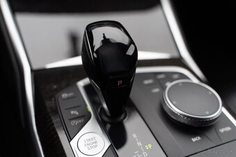 BMW Rad 3 G21 18d A/T Luxury - MATRIX,Ambient,HARMAN/KARDON - 19