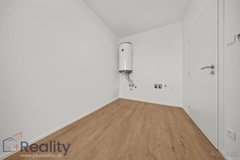 Moderný štvorizbový samostatne stojaci rodinný dom na predaj - 19