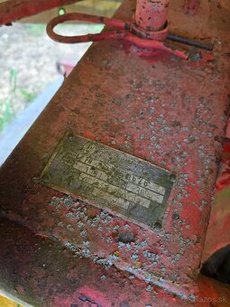 Zetor 4011 + Prúslušenstvo a Náhradné diely - SPZ - 19