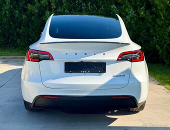 TESLA MODEL Y FACELIFT LONG RANGE DUAL MOTOR BLACK PACKET 4× - 19