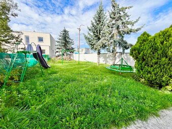 PREDAJ rodinný dom Banka - 19