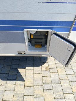Hobby 495 - markiza s LED, mover, len 1400 kg - 19