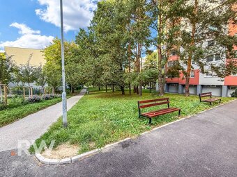 S VÝHĽADOM NA PRÍRODU - 78,34 m2 + TERASA - Žaťevná, Dúbravk - 19