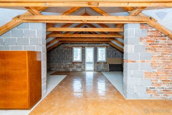 REZERVOVANÉ   Rodinný dom 5-izb. 288m2 Kanianka neďaleko  - 19