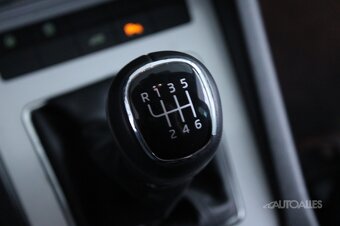 Škoda Octavia Combi 2,0 TDi 110 kW STYLE - 19