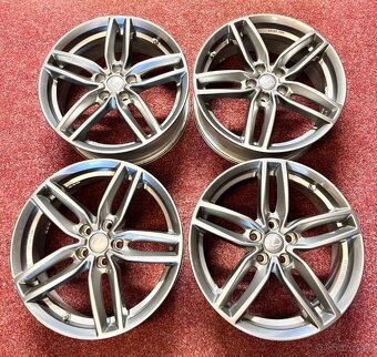 5x114,3 R19 Originál disky Lexus RX450H 2016-2022 - 19