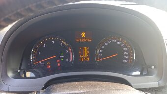 Toyota Avensis T27 2,0 D4D, 93kw, r.v. 2010 - 19