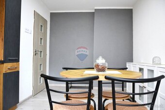 Na predaj komplet zrekonštruovaný rodinný dom v meste Poltár - 19